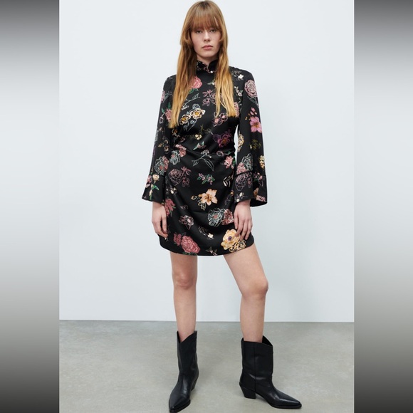 ZARA SHORT FLORAL PRINT DRESS - Picture 2 of 13